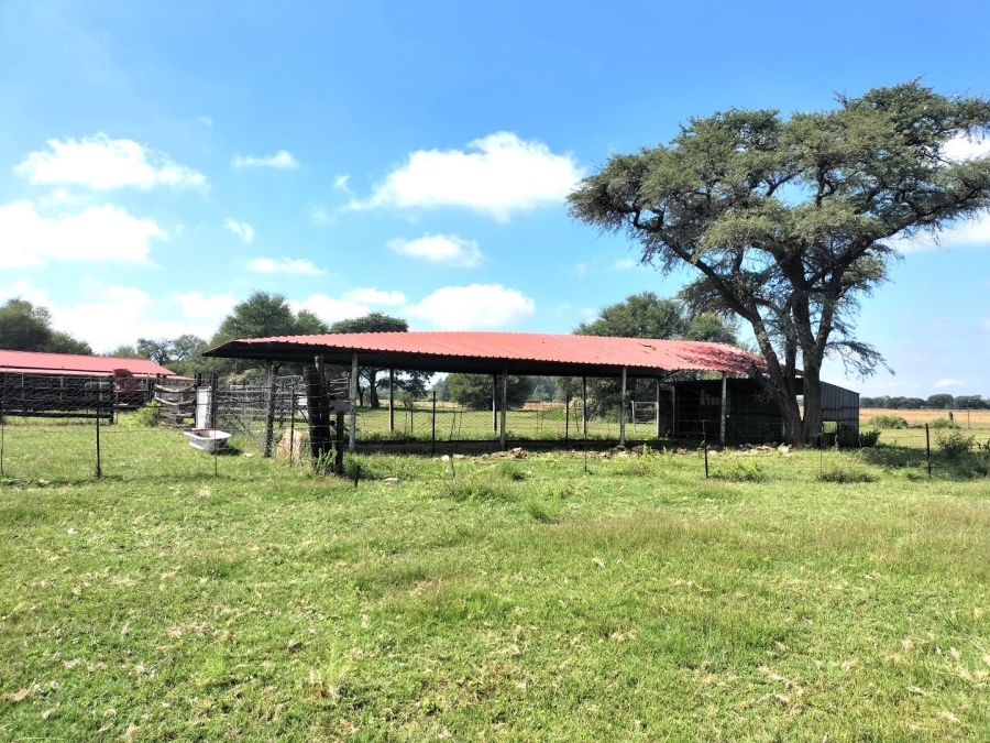 4 Bedroom Property for Sale in Jan Kempdorp Rural Northern Cape
